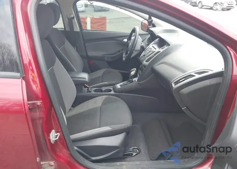 2013 Ford Focus Se z USA, uszkodzony, nr VIN 1FADP3F21DL359262